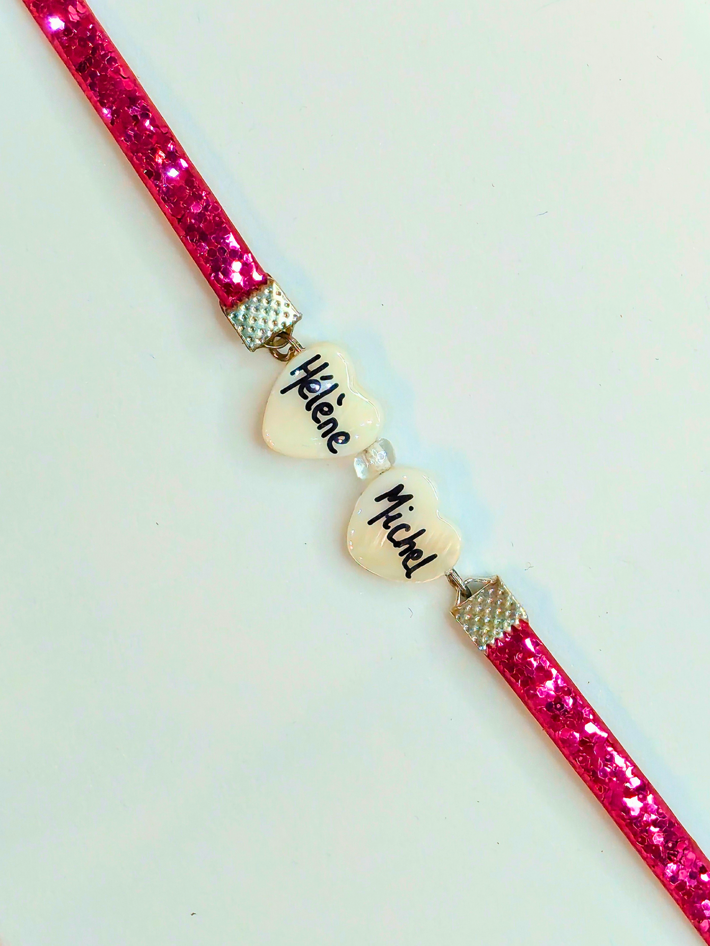 Bracelet personnalisé 2 cœurs en nacre